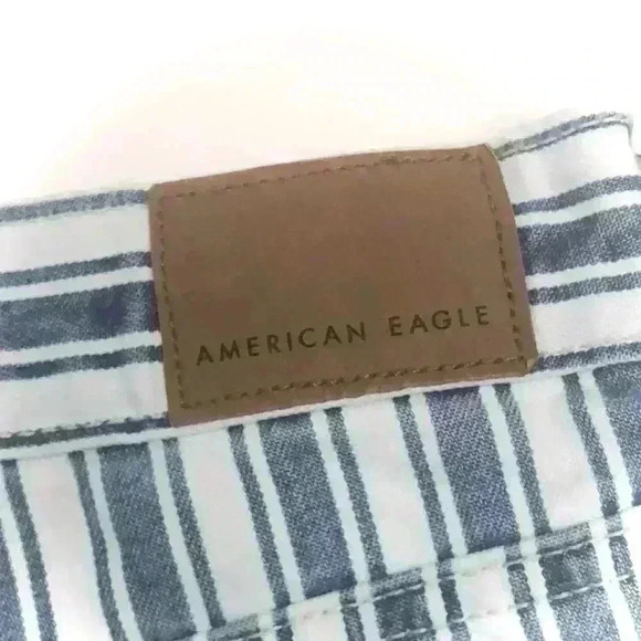 American Eagle Blue White Faded Stripes Shorts - Picture 9 of 11